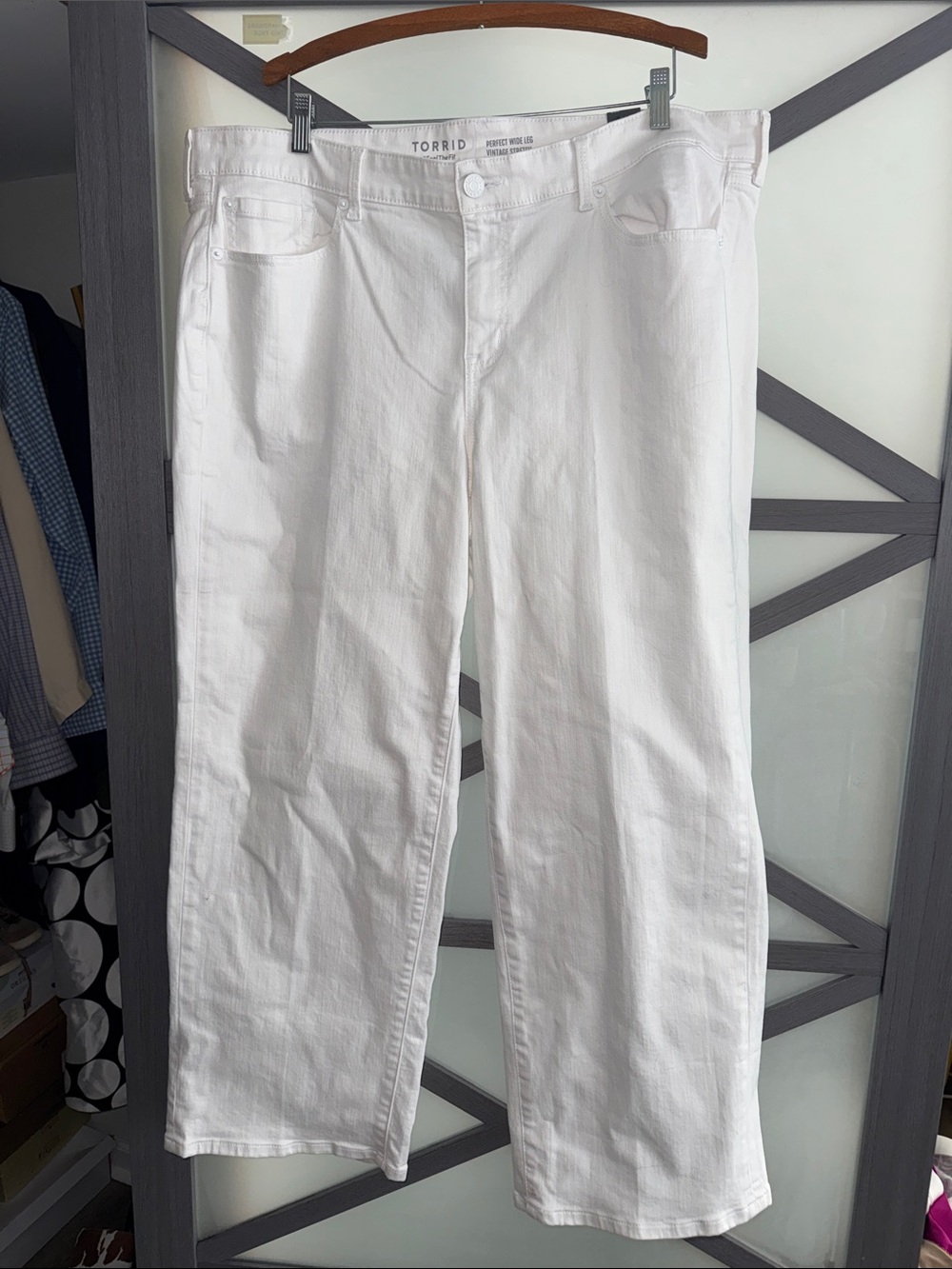NWT Torrid 20R Perfect Wide Leg Vintage Stretch White Jeans